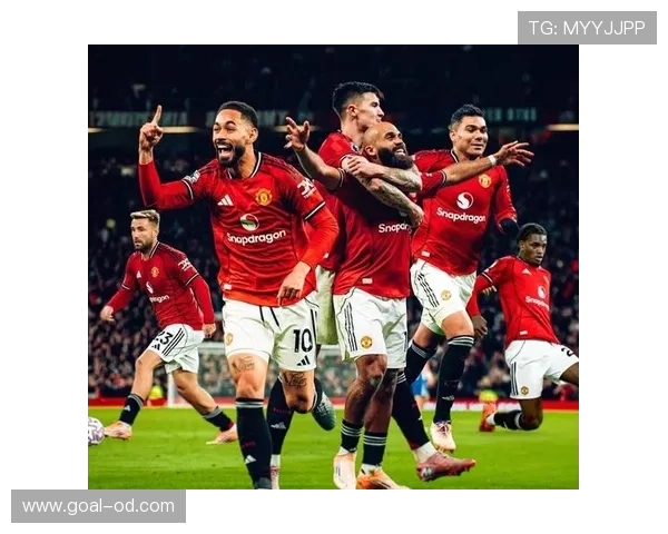 曼联锋线效率问题突出,对球队赛季成绩稳定性产生持续影响 曼联锋线效率问题突出,对球队赛季成绩稳定性产生持续影响